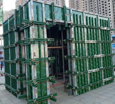 建筑新型&ldquo;鋼背楞&rdquo;體系在建筑業(yè)被廣泛應用